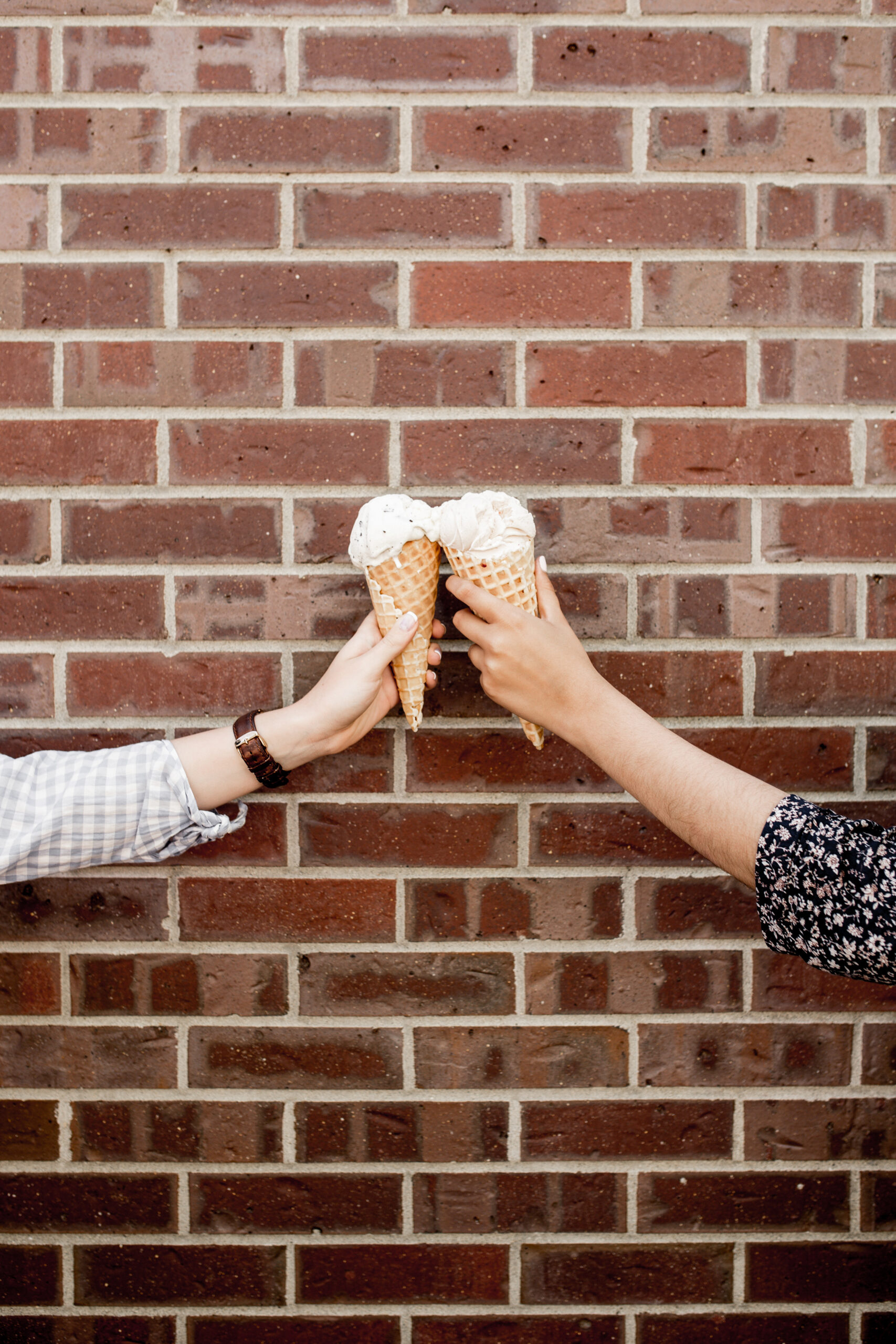 Feeling overwhelmed by buying or selling a home Learn how Lindsay Loreen guides clients in Point Roberts with clarity, strategy, and confidence.